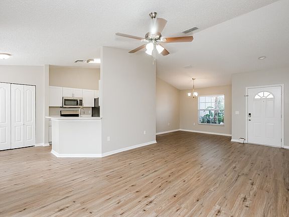 4th image of 620 Lakemont Dr