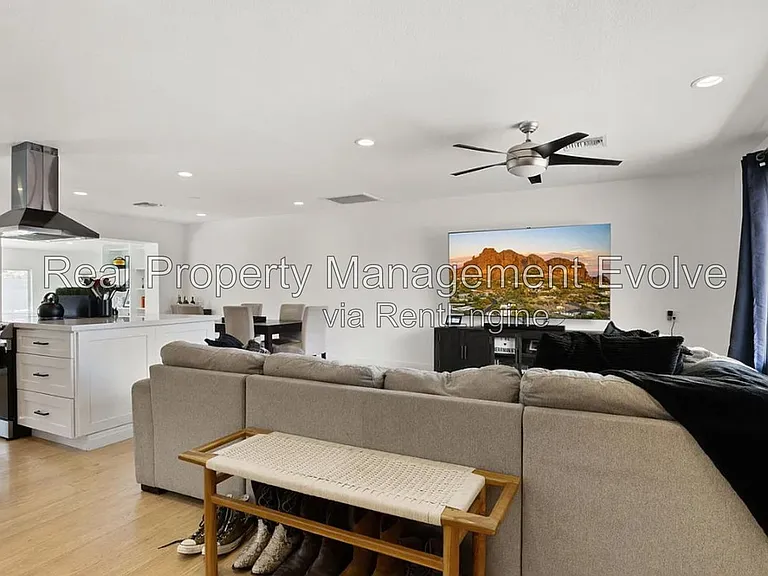 8631 E Jackrabbit Rd — Photo 9
