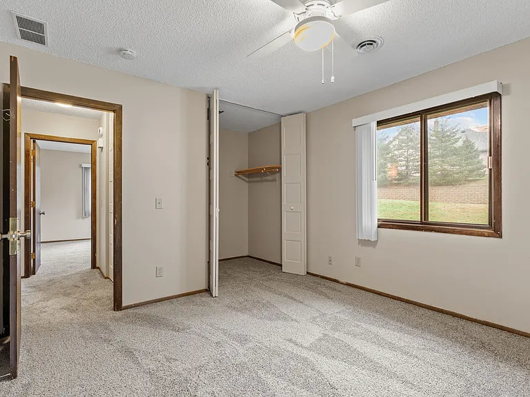 Griffin Court Apartments — Photo 44