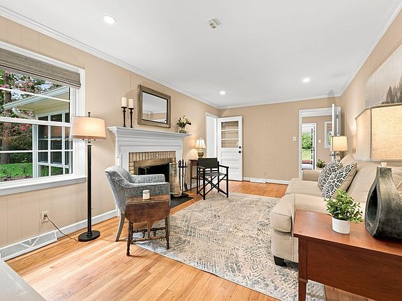 5th image of 1304 Georgia Ave