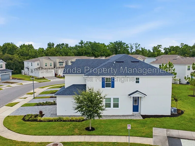 865 Spring Palms Loop #1 — Photo 4