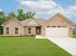 127 Brookway Ln, Longview, TX 75604