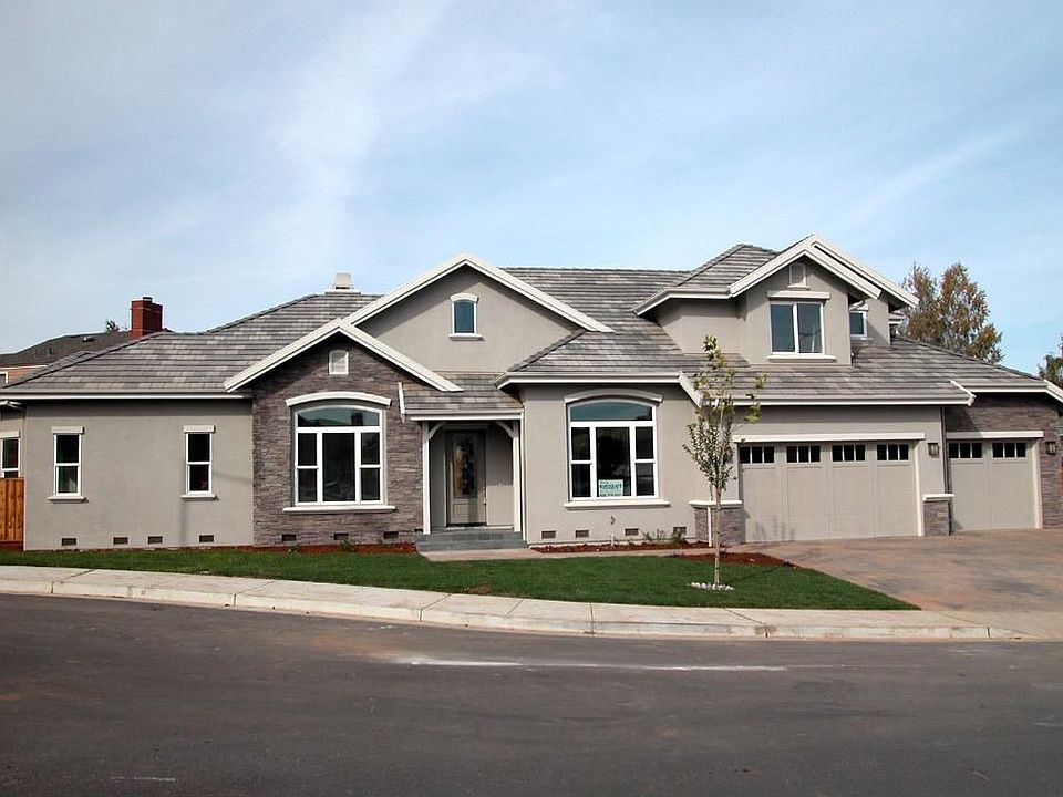 1st image of 635 Price Dr