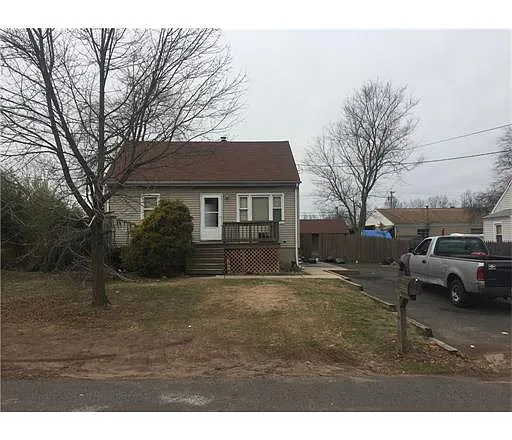 213 Sherman Ave photo 1