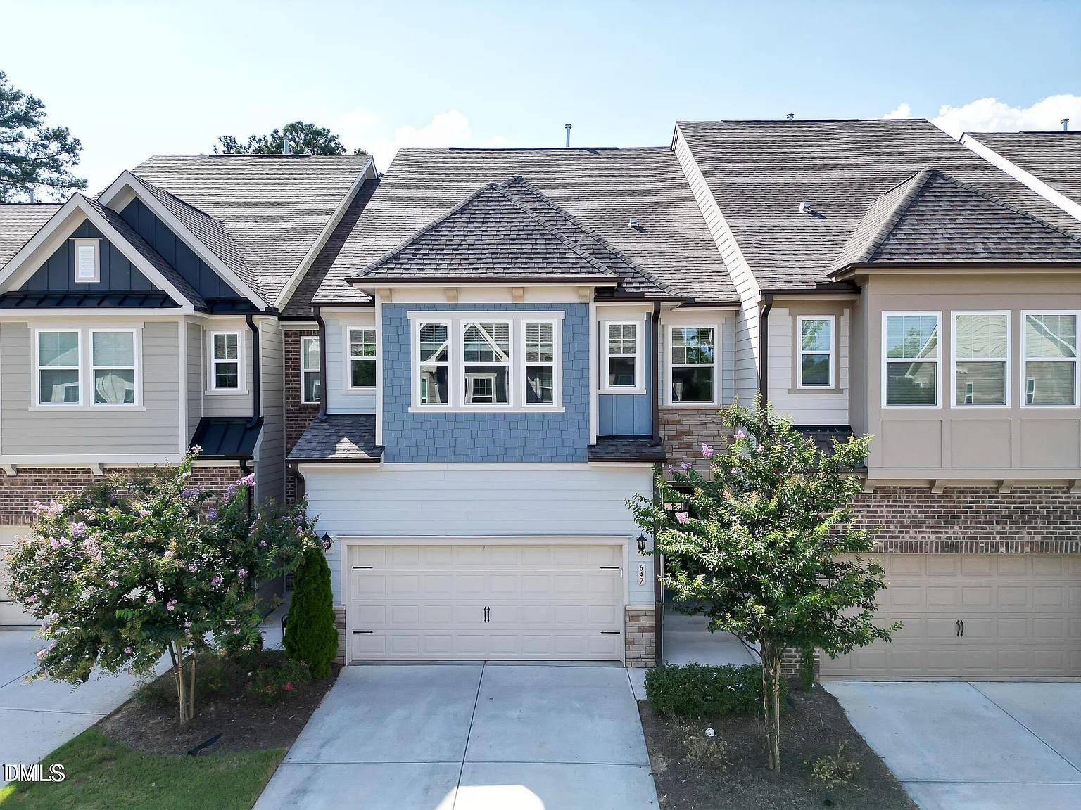 4 bed, 3.5 bath, 3222 sqft, $2,795 — Photo 4