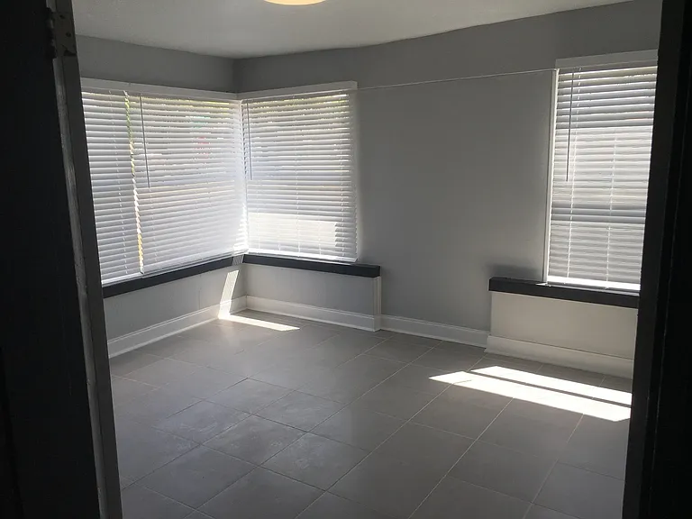 2901 W Main St — Photo 10