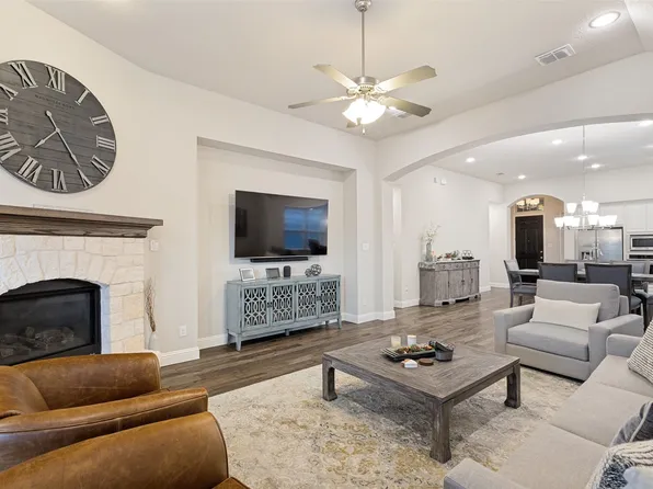 509 Lake Livingston Trl, McKinney, TX 75071