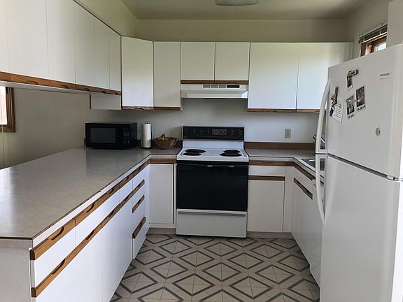 2nd image of 1802 W Lincoln St #20