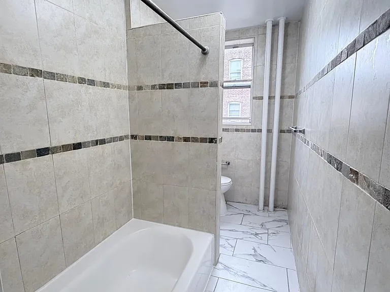 27 Kensington Ave #41E — Photo 9