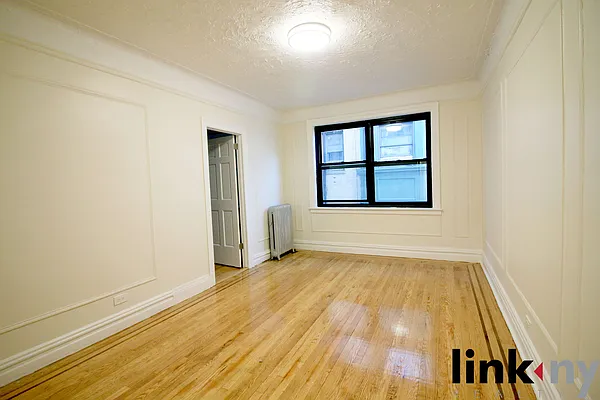 Rented by Link NY Realty | media 23