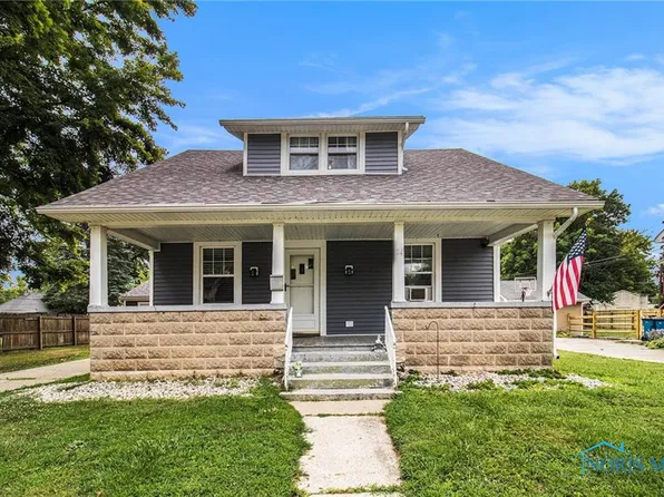 24 Pennsylvania Ave, Waterville, OH 43566