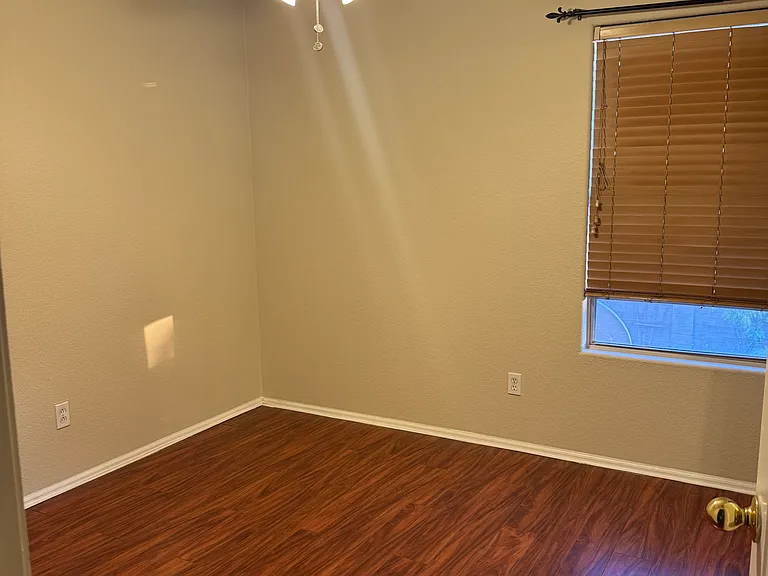 2445 W Running Deer Trl — Photo 28