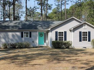 170 Woodgreen Dr, Aberdeen, NC 28315