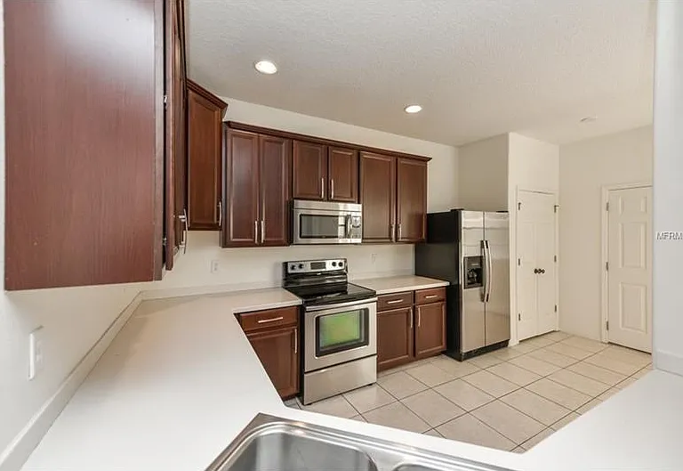 3571 Parkridge Cir #13-103 — Photo 5