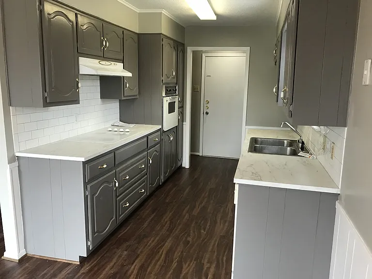 148 Bowie Ln — Photo 3