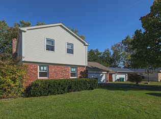 650 Wyngate Ln, Buffalo Grove, IL 60089