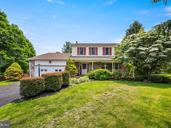 1520 Glenmar Dr, Pottstown, PA 19465