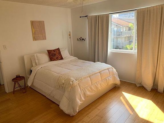 4th image of 11829 Kiowa Ave APT 19