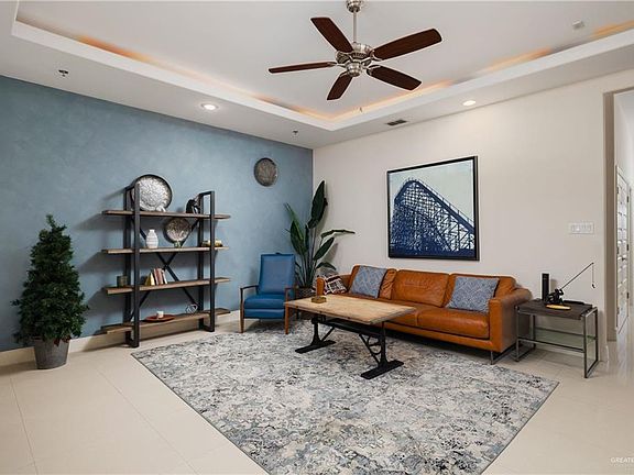 4th image of 1304 E Pineridge Ave APT B