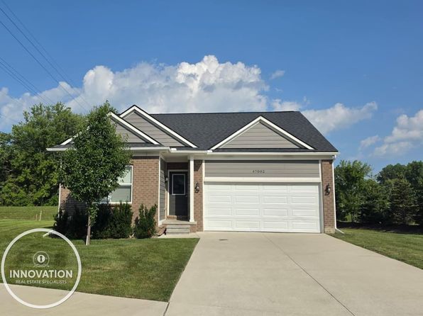 47002 Brookview Dr