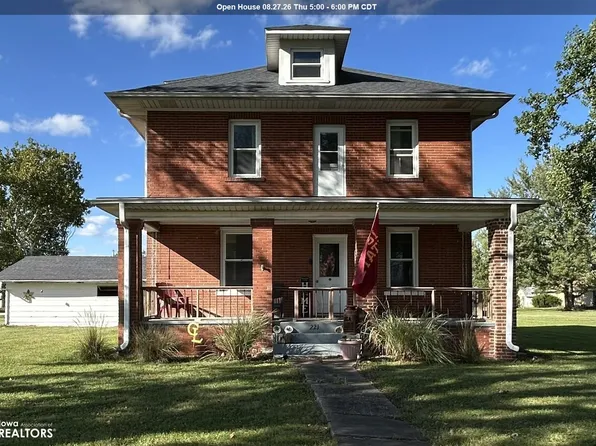 221 Chestnut St, Donnellson, IA 52625
