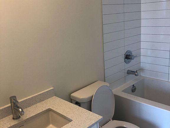 3rd image of 460 Adelaide St E #1527