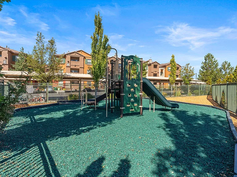 The View Apartments — Photo 120