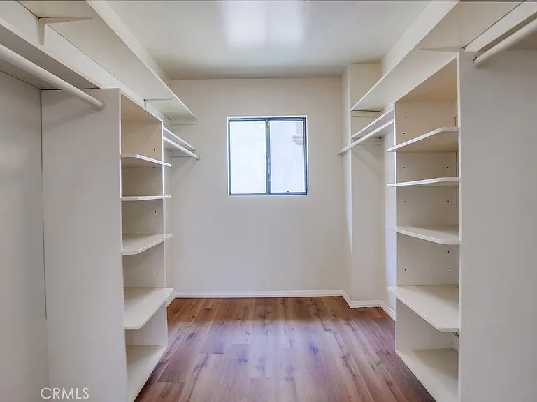 1307 Mackay Ln — Photo 35