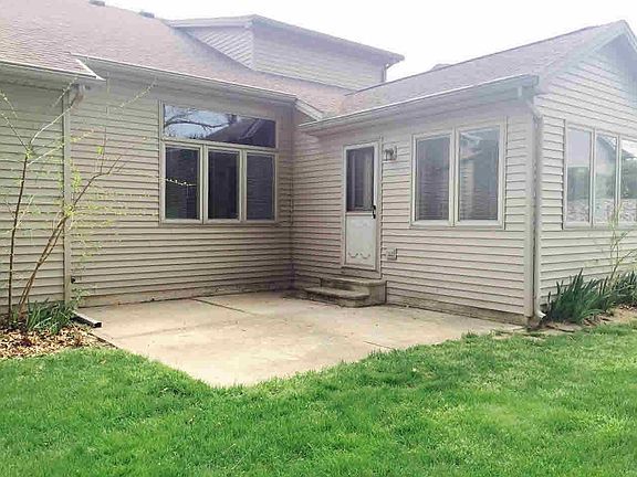 4th image of 6652 Greenbriar Ln