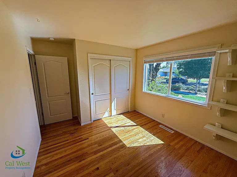 5331 Rimwood Dr — Photo 30