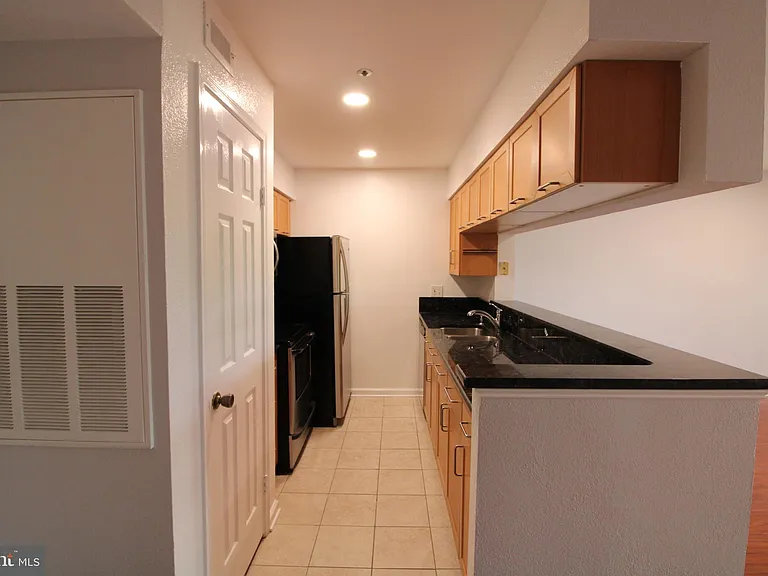 3315 Wyndham Cir #3225 — Photo 9