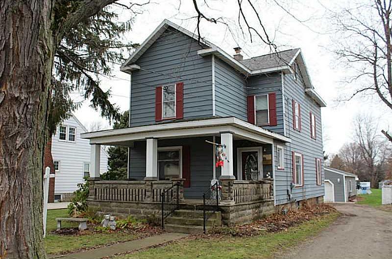 1st image of 9944 Sampson Ave