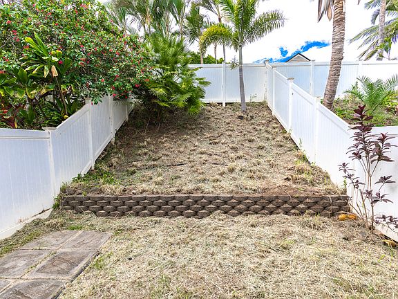 5th image of 644 Meakanu Ln #1904-1-1