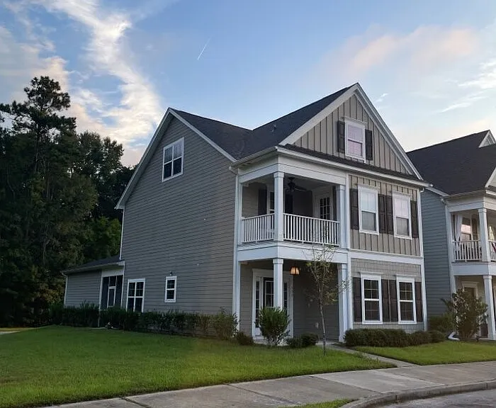 430 Forsythia Ave — Photo 2
