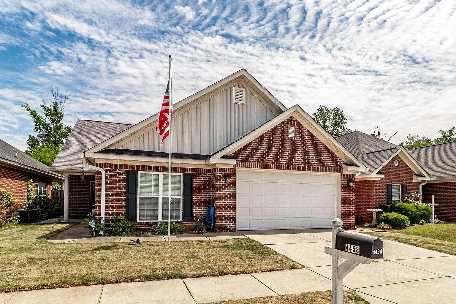 3 bed, 2.0 bath, 1639 sqft, $1,750 — Photo 3
