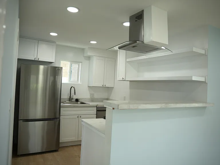 222 Wave St — Photo 7