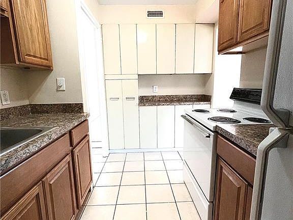 4th image of 11850 Edgewater Dr APT 603
