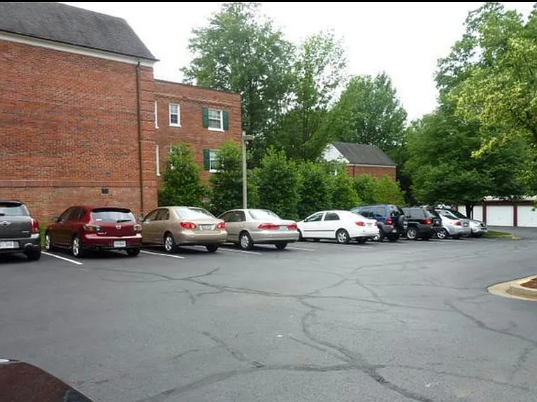 1812 N Queens Ln #217 — Photo 61
