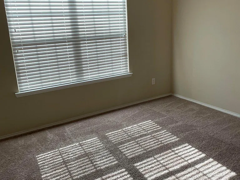 2406 Fall Ct — Photo 5