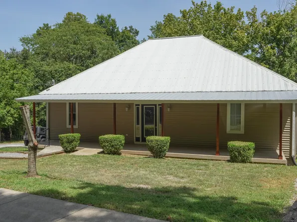 112 Humphries St, Charlotte, TN 37036