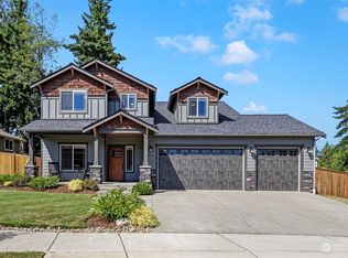 2424 NE Dynasty Dr, Poulsbo, WA 98370