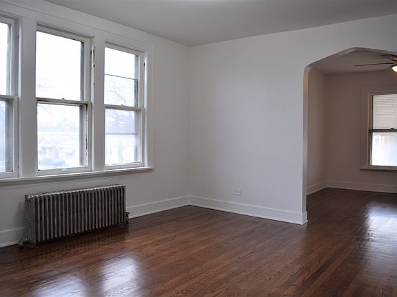 5th image of 7249 S Campbell Ave #1B