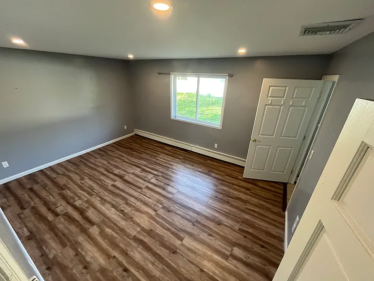 33 Country Greens Dr #1 — Photo 11