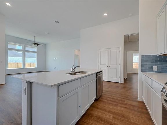 2nd image of 104 Camella St