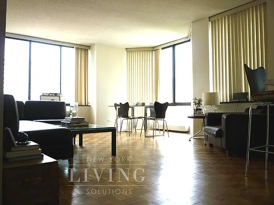 Rented by NY Living Solutions | media 15