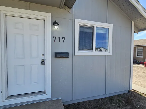717 Douglas St, Sterling, CO 80751