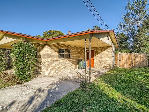 2nd image of 1160 E Hill Ct