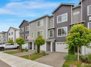 2009 101st Ave SE #3, Lake Stevens, WA 98258