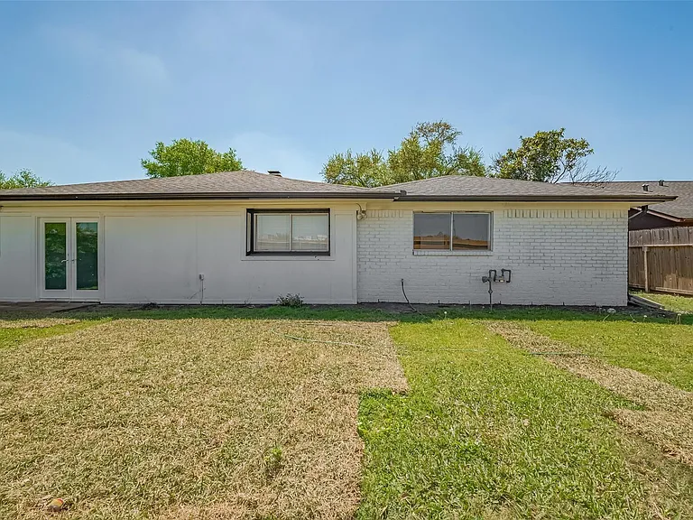 6219 Canada Dr — Photo 39