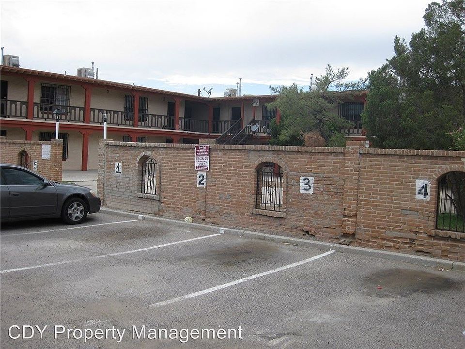 2nd image of 5236 Carousel Dr APT 5
